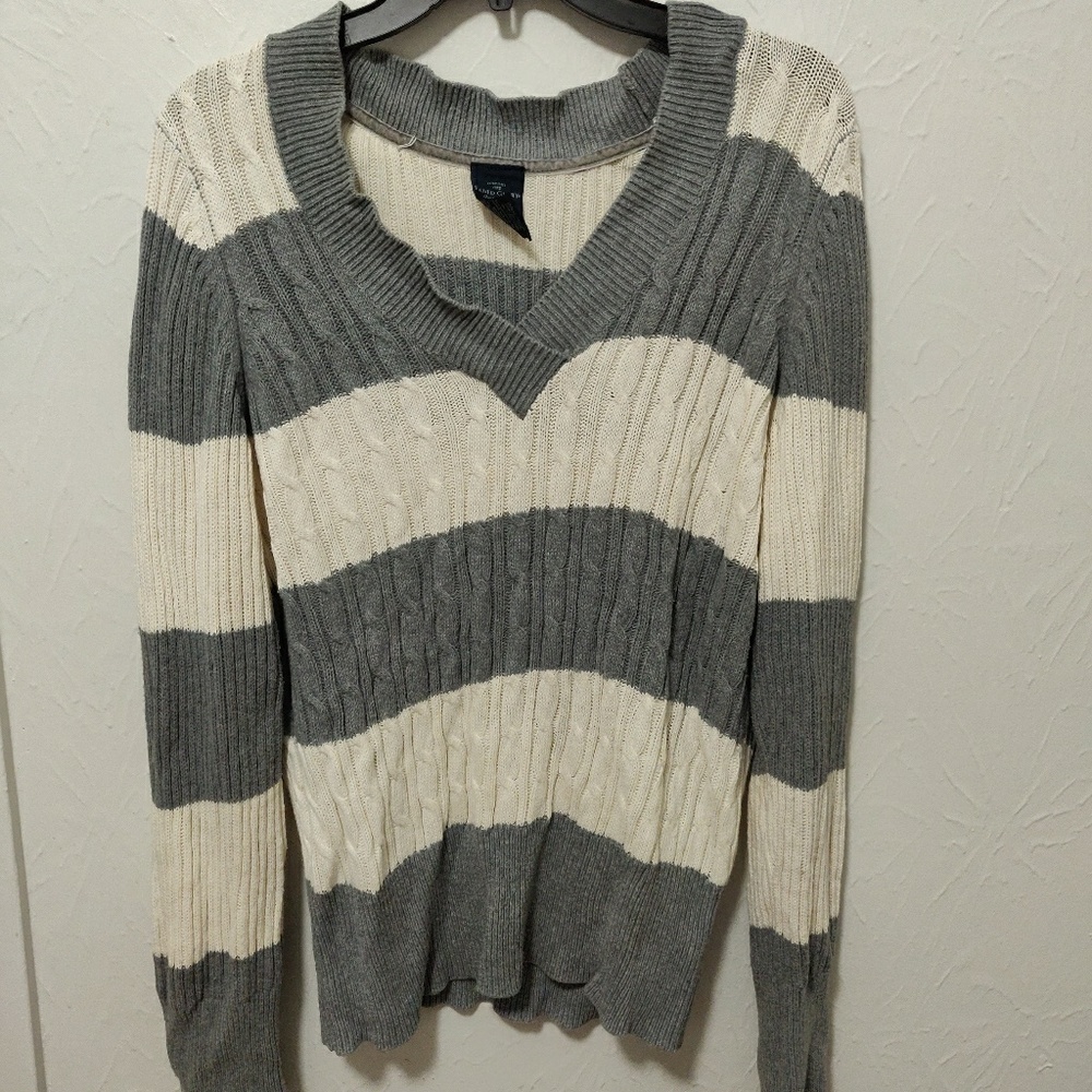 Cable sweater